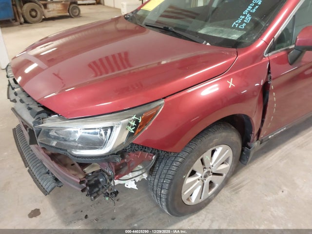 Продаж на аукціоні авто 2018 Subaru Outback 2.5i Premium, vin: 4S4BSAHC2J3327471, номер лоту: 44025290