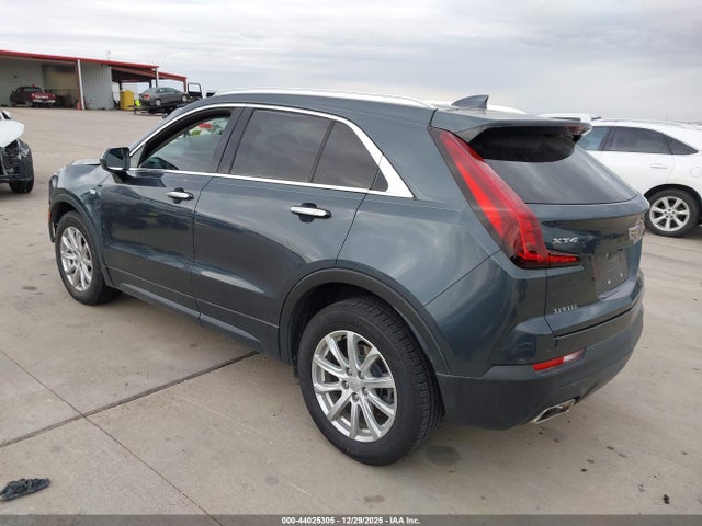 2021 CADILLAC XT4 1GYAZAR48MF003005 Photo 2