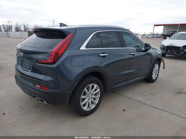 2021 CADILLAC XT4 1GYAZAR48MF003005 Photo 3