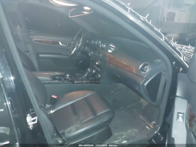 Продажа на аукционе авто 2014 Mercedes-benz C 300 Sport 4matic, vin: WDDGF8AB1EA960642, номер лота: 44025340