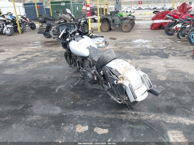 2024 HARLEY-DAVIDSON FLTRX 1HD1KH721RB630825 Photo 2