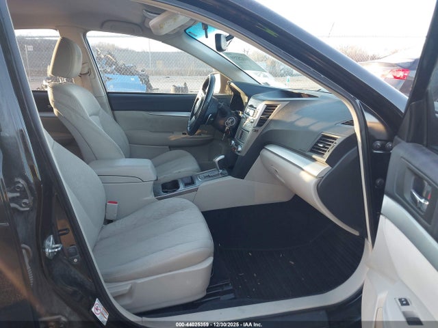 Продаж на аукціоні авто 2011 Subaru Legacy 2.5i Premium, vin: 4S3BMCB62B3245657, номер лоту: 44025359