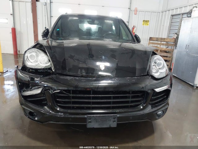 44025379 :رقم المزاد ، WP1AE2A21HLA73078 vin ، 2017 Porsche Cayenne E-hybrid S Platinum Edition مزاد بيع