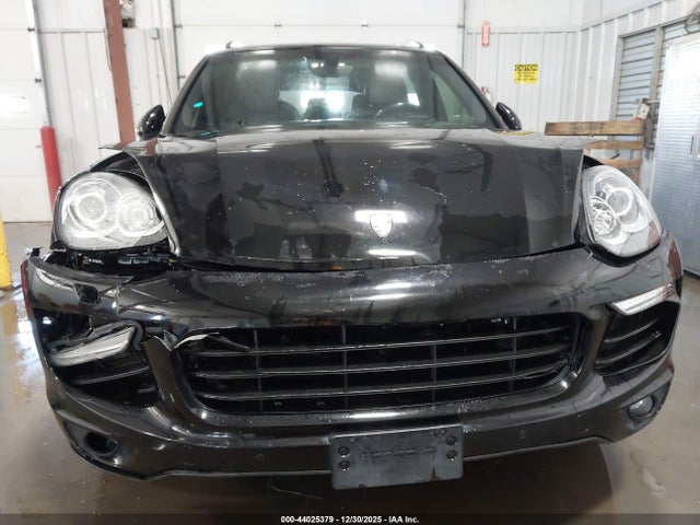 44025379 :رقم المزاد ، WP1AE2A21HLA73078 vin ، 2017 Porsche Cayenne E-hybrid S Platinum Edition مزاد بيع