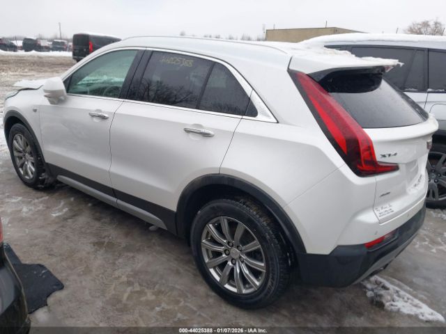 2019 CADILLAC XT4 1GYFZDR47KF213003 Photo 2