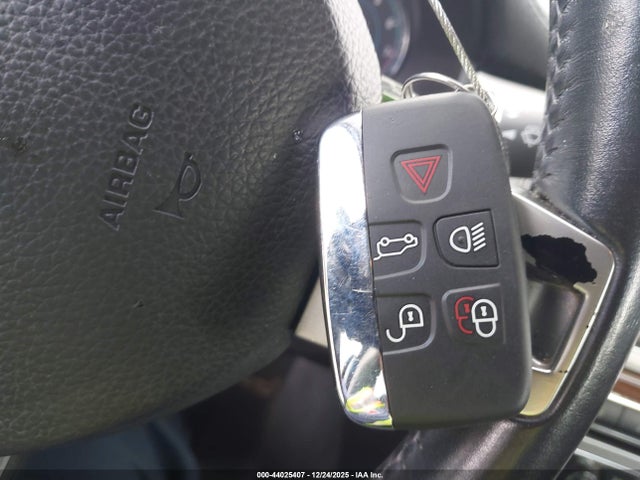 2013 JAGUAR XF SAJWA0ES8DPS97132 Photo 10