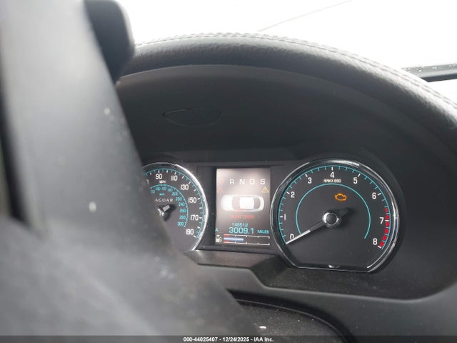 2013 JAGUAR XF SAJWA0ES8DPS97132 Photo 6