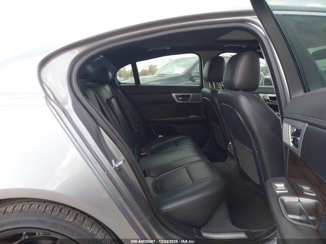 2013 JAGUAR XF SAJWA0ES8DPS97132 Photo 7