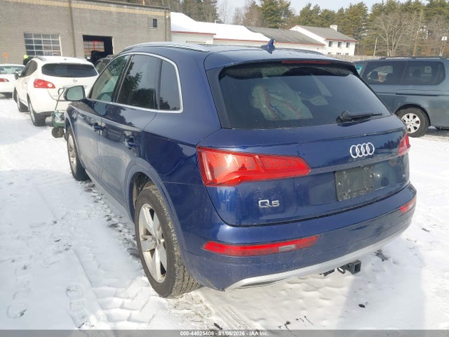 2019 AUDI Q5 WA1BNAFY2K2055449 Photo 2