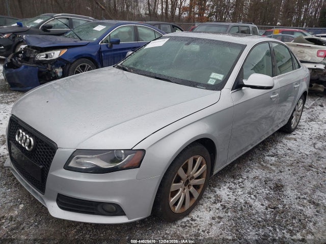 2010 AUDI A4 WAUFFAFL5AN010265 Photo 1