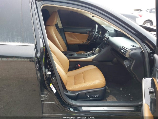 2017 LEXUS IS 200T JTHBA1D2XH5044009 Photo 4