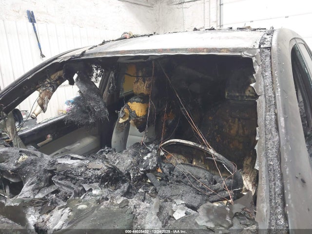 2011 KIA SORENTO 5XYKTCA17BG157112 Photo 5