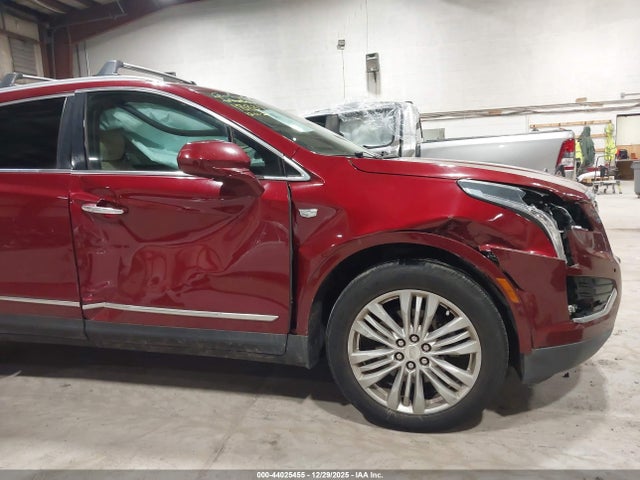 2018 CADILLAC XT5 1GYKNCRS6JZ137600 Photo 5