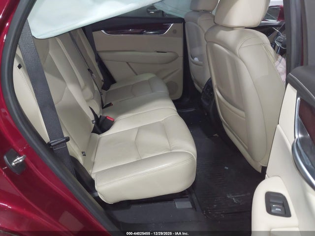 2018 CADILLAC XT5 1GYKNCRS6JZ137600 Photo 7