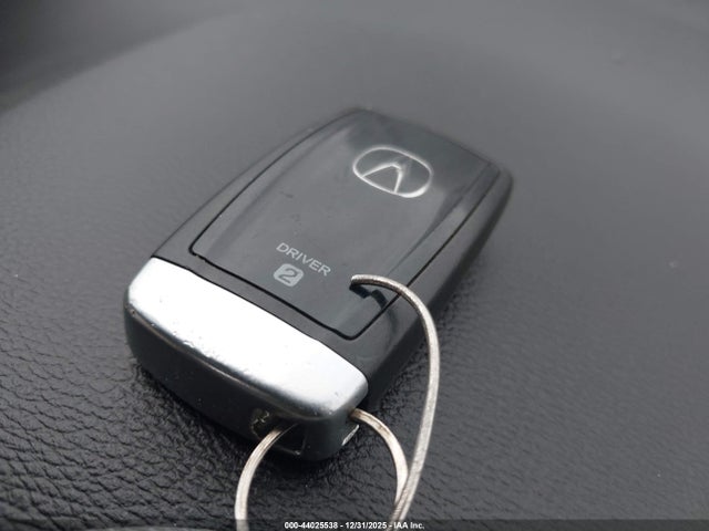 19UUB1F33GA008750 Acura TLX