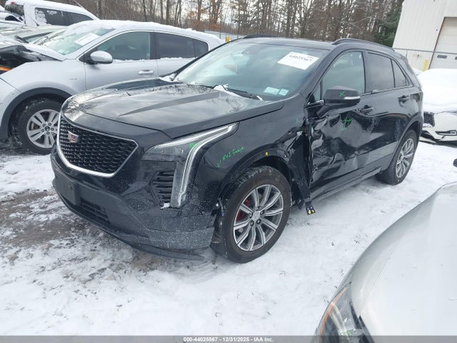 2021 CADILLAC XT4 1GYFZFR49MF081716 Photo 1