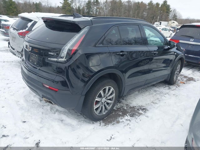 2021 CADILLAC XT4 1GYFZFR49MF081716 Photo 3
