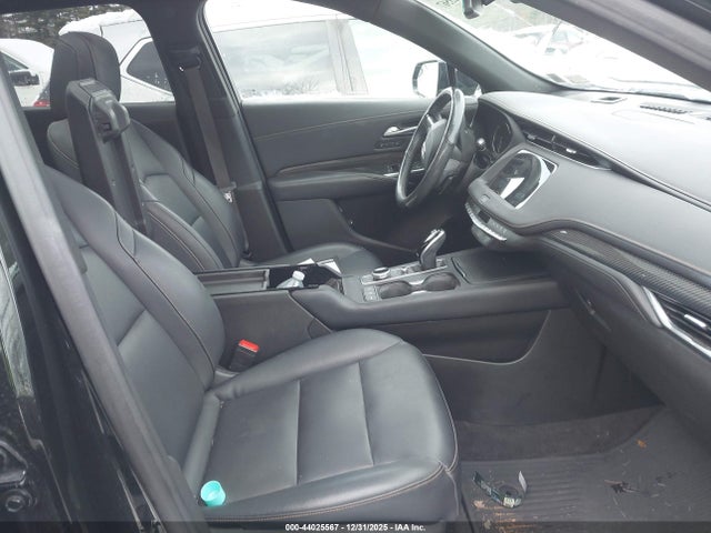2021 CADILLAC XT4 1GYFZFR49MF081716 Photo 4