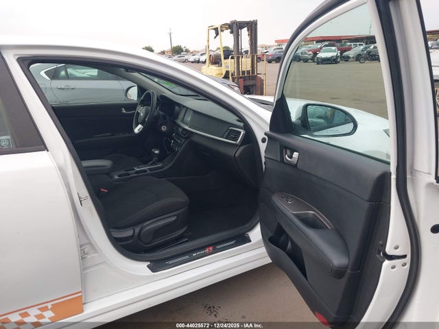 5XXGT4L39KG290789 KIA Optima Lx