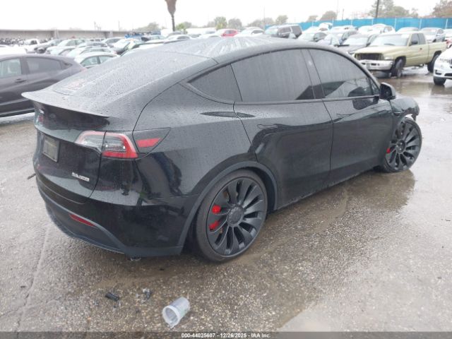 2024 TESLA MODEL Y 7SAYGDEF3RF078227 Photo 3
