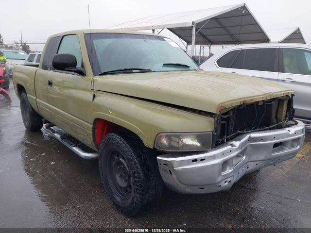 2000 DODGE RAM 1500 3B7HC13Z3YG135149