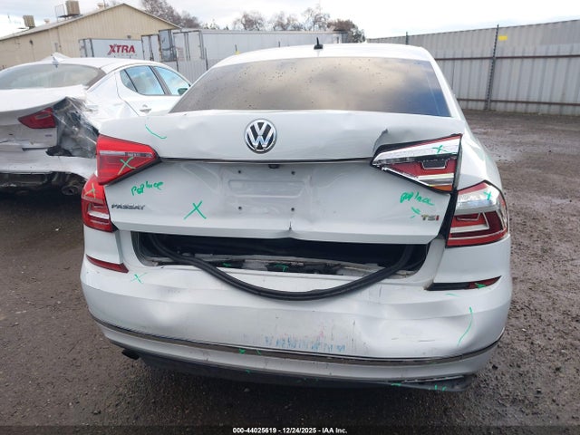 1VWAT7A34GC017287 Volkswagen Passat 1.8t S