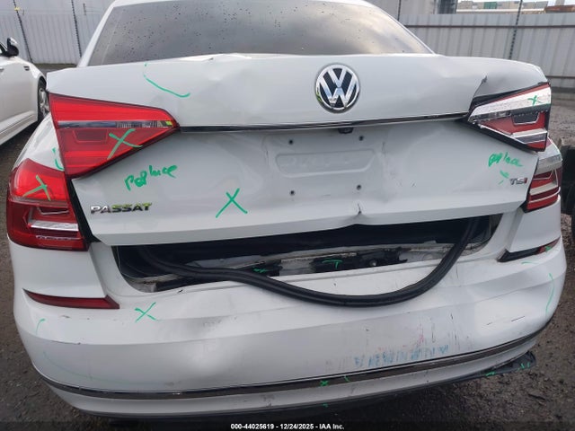 1VWAT7A34GC017287 Volkswagen Passat 1.8t S