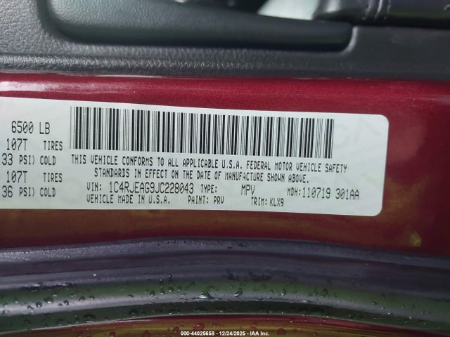 1C4RJEAG9JC228043 Jeep Grand Cherokee Altitude 4x2