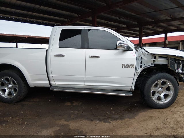 1C6RR6JM1HS556794 RAM 1500 Laramie 4x2 6&#039;4 Box