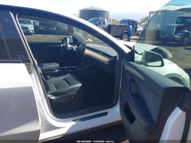 Aukcja sprzedaży 2022 Tesla Model Y Long Range Dual Motor All-wheel Drive, vin: 7SAYGAEE8NF540779, numer aukcji: 44025809