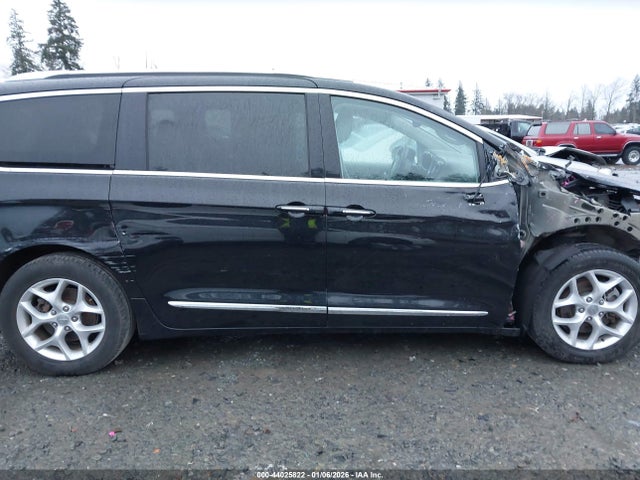 Chrysler Pacifica Touring-l Plus 2017 2C4RC1EG8HR550977 Image 13