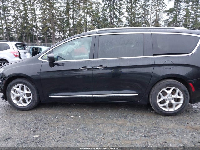 Chrysler Pacifica Touring-l Plus 2017 2C4RC1EG8HR550977 Image 14