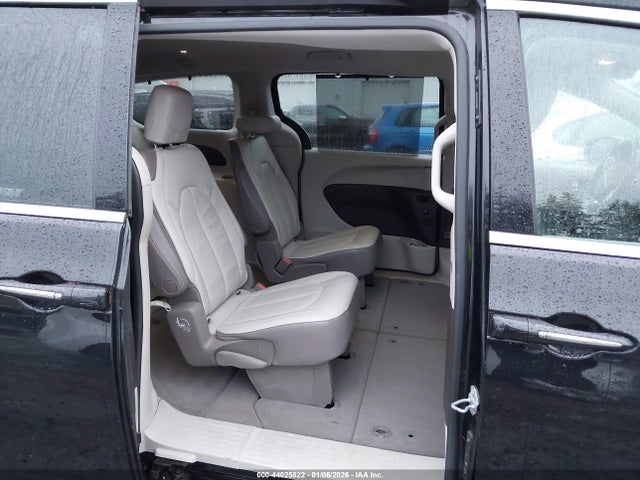 Chrysler Pacifica Touring-l Plus 2017 2C4RC1EG8HR550977 Image 18