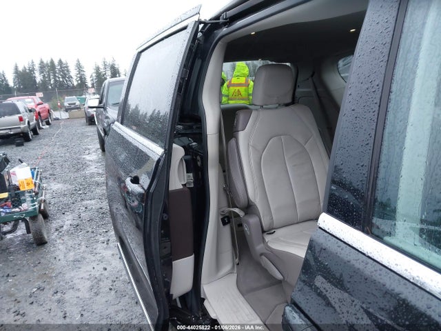 Chrysler Pacifica Touring-l Plus 2017 2C4RC1EG8HR550977 Image 8