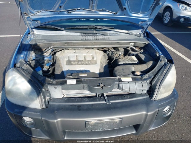 2005 Hyundai Tucson Gls/lx მანქანა იყიდება აუქციონზე, vin: KM8JN72D15U192605, აუქციონის ნომერი: 44025882