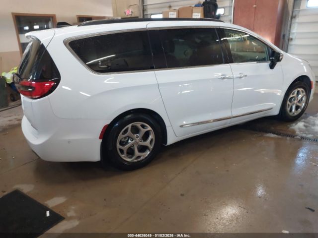 2023 CHRYSLER PACIFICA 2C4RC1GG9PR570814 Photo 3