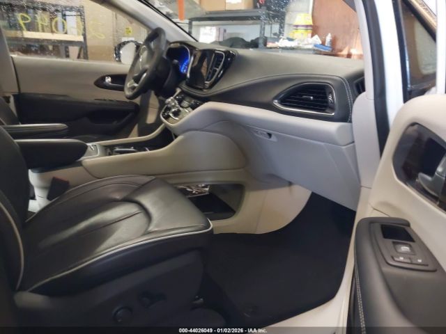 2023 CHRYSLER PACIFICA 2C4RC1GG9PR570814 Photo 4