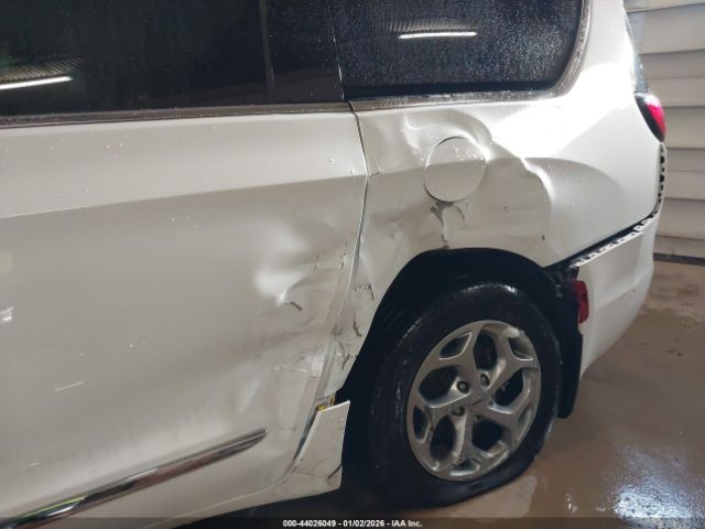 2023 CHRYSLER PACIFICA 2C4RC1GG9PR570814 Photo 5