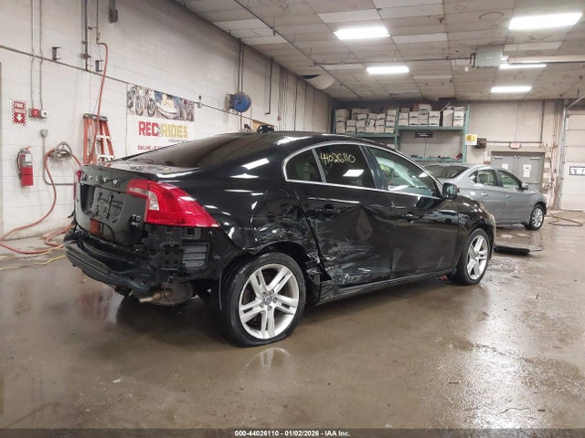 2015 VOLVO S60 YV1612TKXF1344979 Photo 3