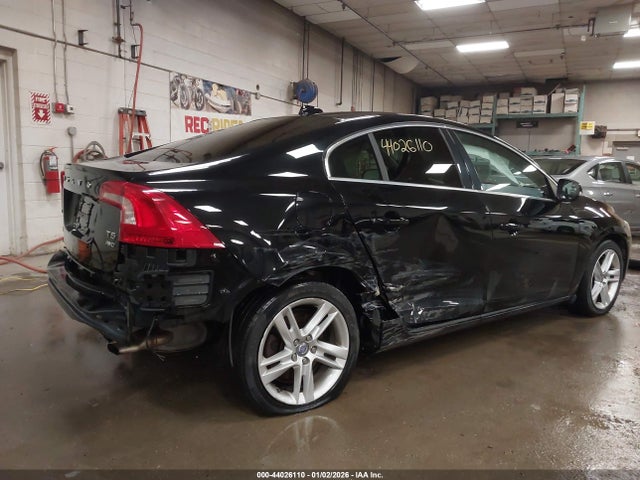 2015 VOLVO S60 YV1612TKXF1344979 Photo 5