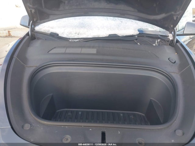 2020 TESLA MODEL Y 5YJYGDEEXLF022782 Photo 9