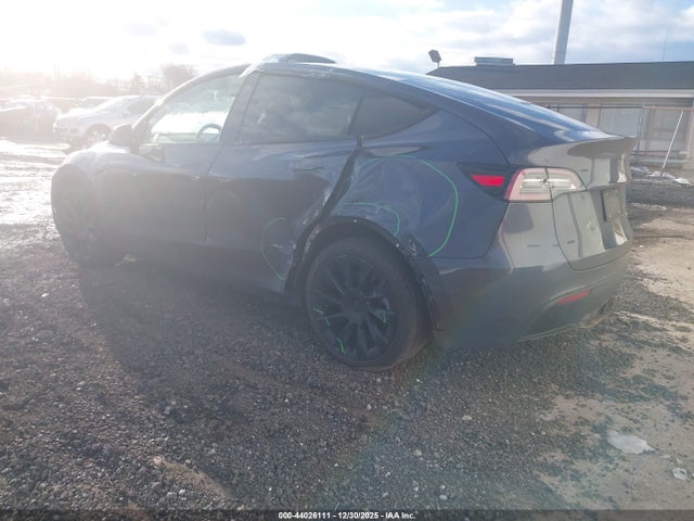 2020 TESLA MODEL Y 5YJYGDEEXLF022782 Photo 2