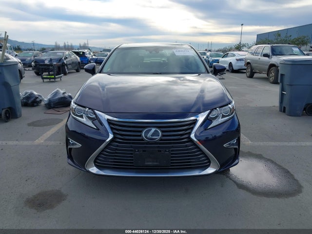 JTHBW1GG6G2101489 Lexus ES 300H
