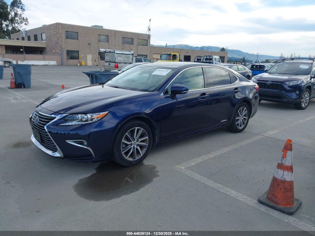 JTHBW1GG6G2101489 Lexus ES 300H