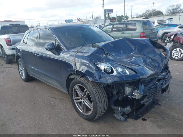 2018 PORSCHE MACAN WP1AA2A51JLB11999 Photo 0