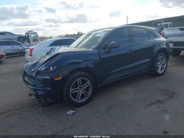 2018 PORSCHE MACAN WP1AA2A51JLB11999 Photo 1