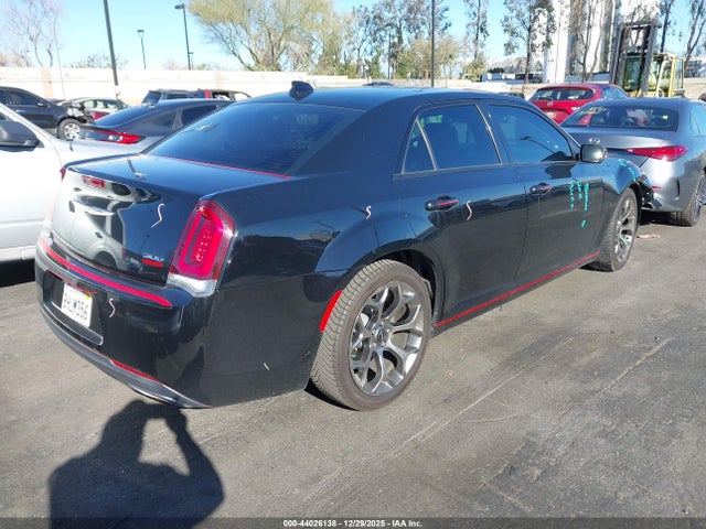 2C3CCAAG6JH265190 Chrysler 300 Touring