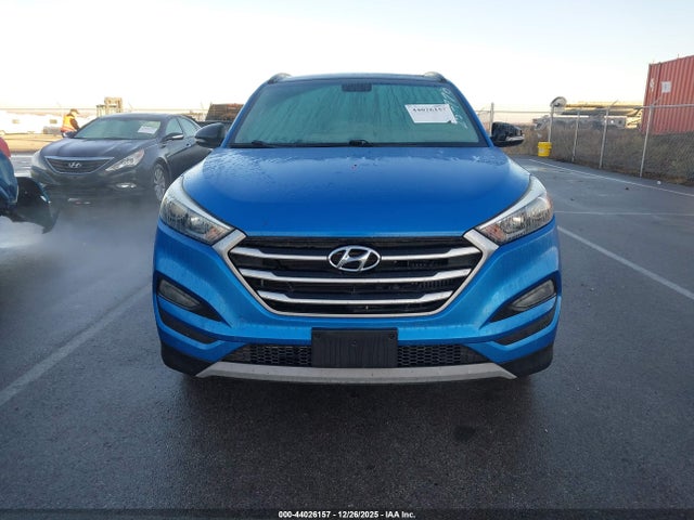 KM8J3CA26HU442911 Hyundai Tucson Night