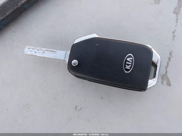 3KPF24AD3KE023327 KIA Forte Lxs