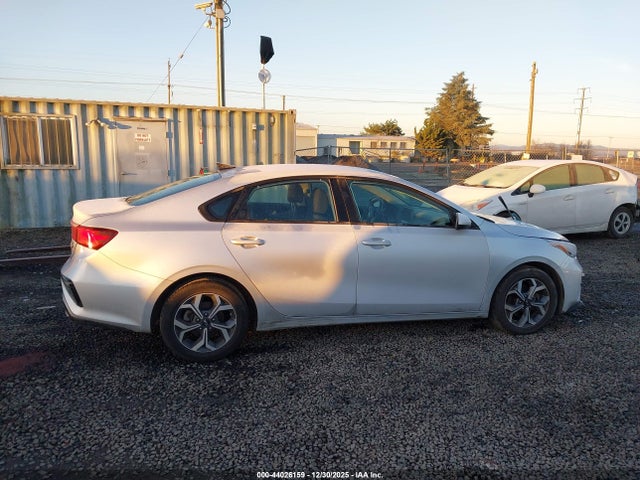 3KPF24AD3KE023327 KIA Forte Lxs